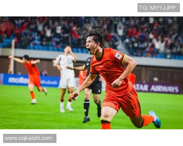 足球明星眼神的魅力揭秘：如何通过眼神传递情感与战术意图